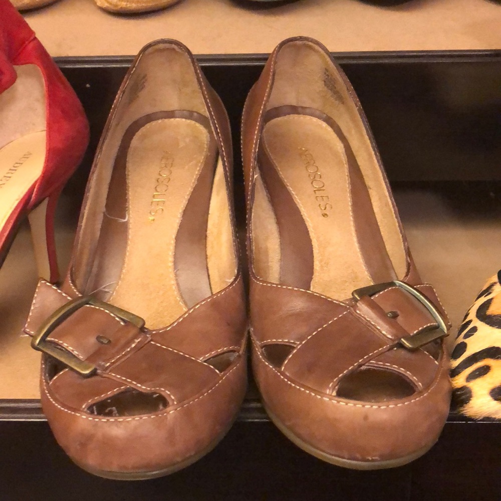 Summer wedges